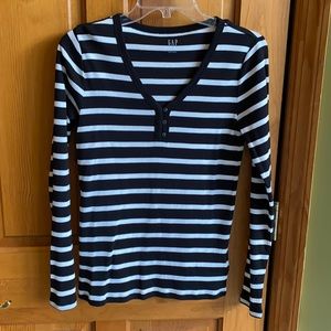 Gap long sleeve
